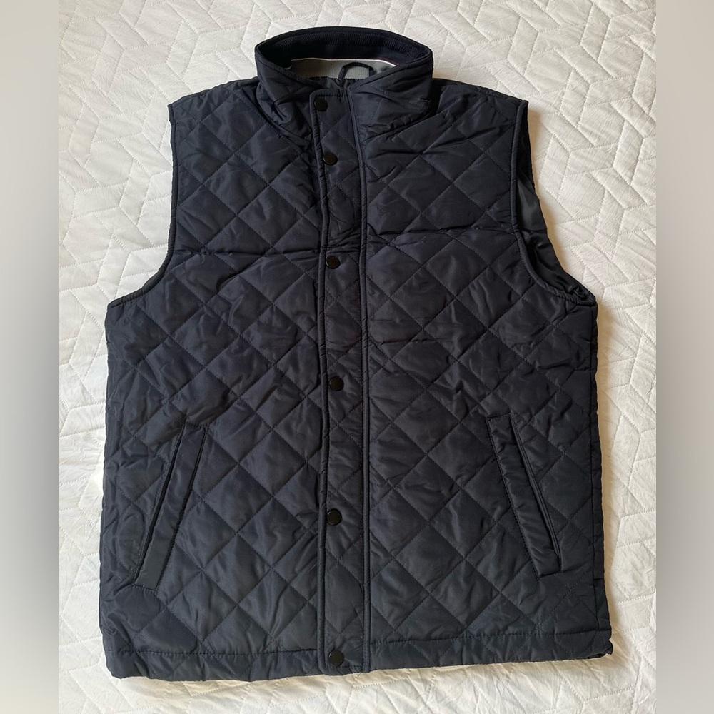 Tahari Men's Navy Vest